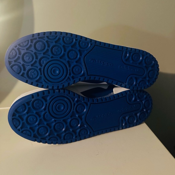 Adidas Royal/White Platform - Picture 3 of 10